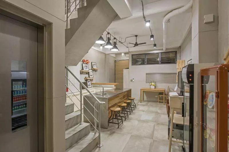 هتل Ox Suites