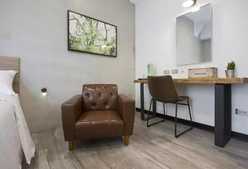 هتل Ox Suites