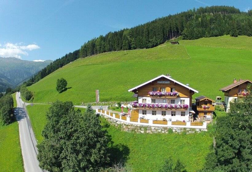 فندق Pension Lackenbauer