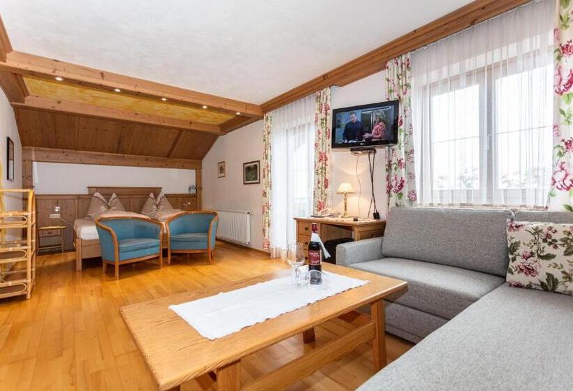 فندق Pension Lackenbauer