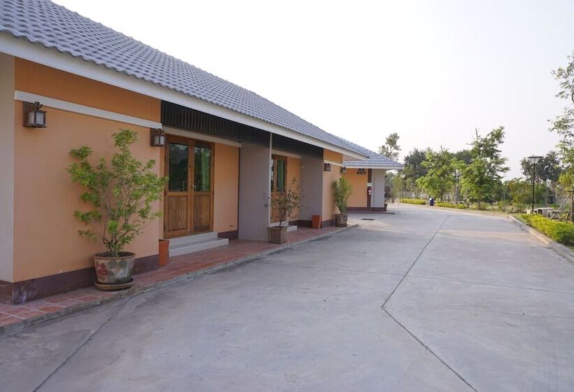 فندق S Ville Resort