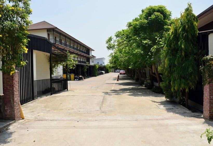 هتل The Wish Residence