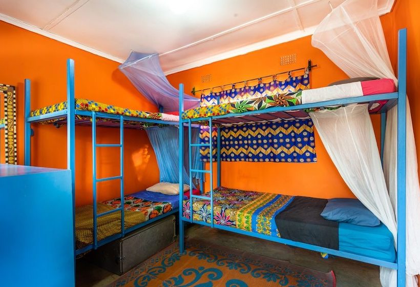 هتل Victoria Falls Backpackers Zambia