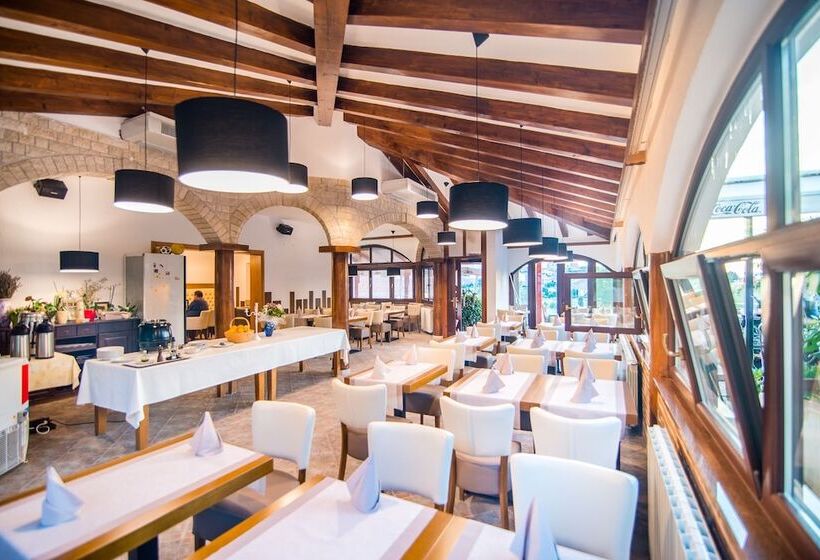 호텔 Apartments And Rooms With Wifi Vrsar, Porec   3007