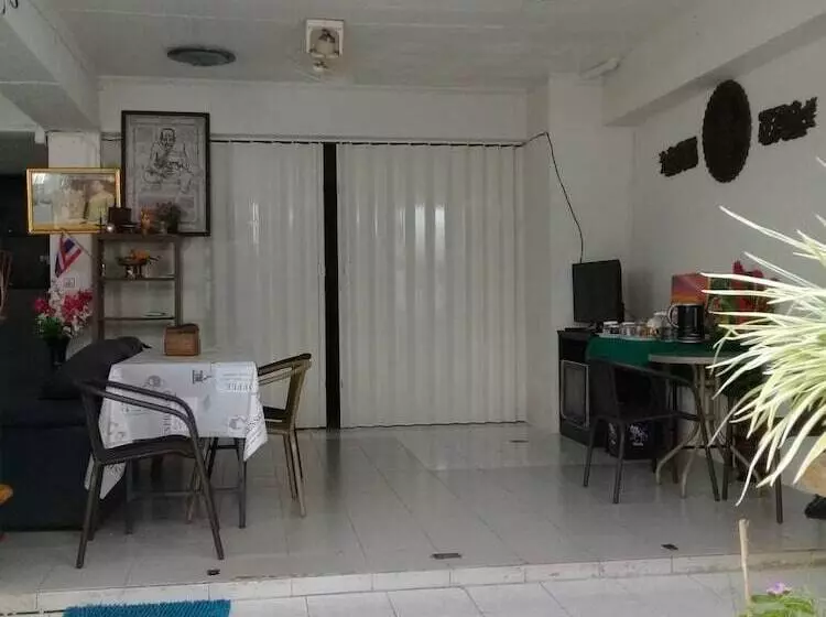 هتل Bamboo Rest House