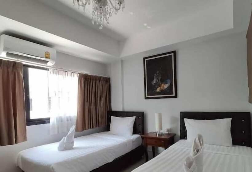 هتل Bann Tawan Hostel Chiang Rai