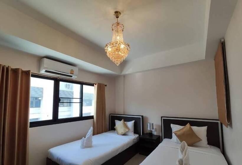 هتل Bann Tawan Hostel Chiang Rai