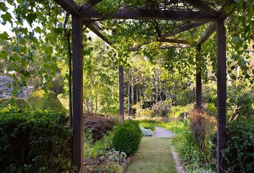 בית מלון כפרי Burrall Lodge