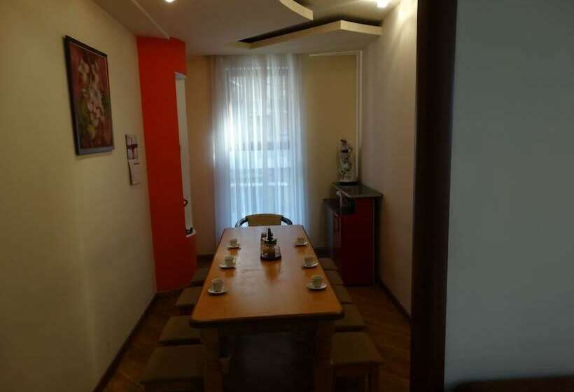 هتل Destiny 1 Hostel