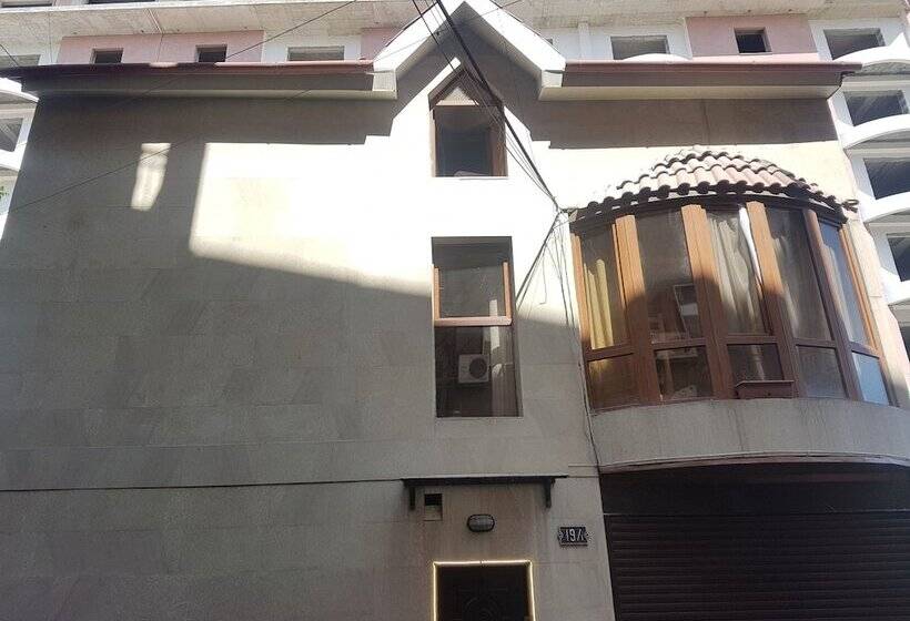 هتل Destiny 1 Hostel