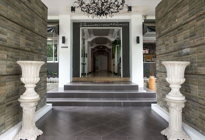 هتل Eastan View Chiang Mai