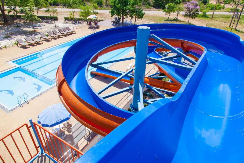 Отель Goldenland Resort