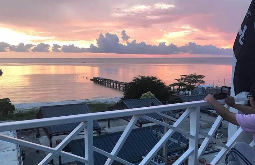 Hotelli Jetty Huahin Hostel