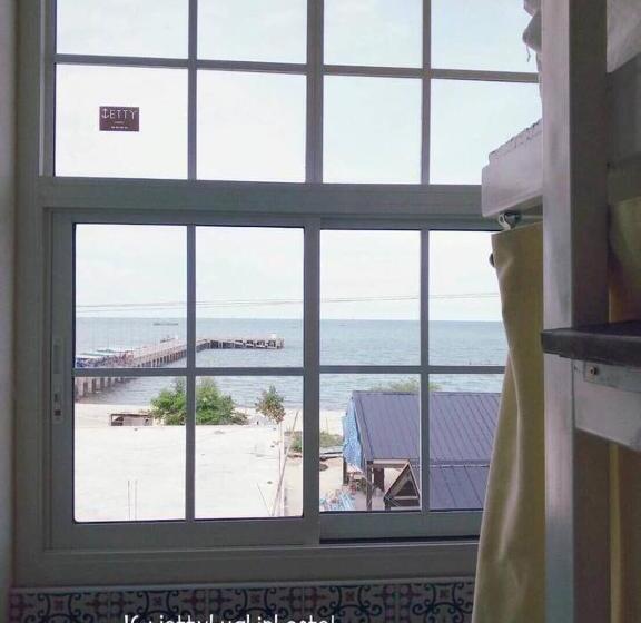 Hotelli Jetty Huahin Hostel