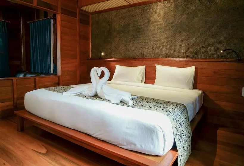 Hotelli Khanom Cabana Beach Resort