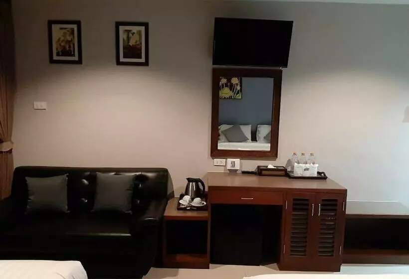 Hotelli Khanom Cabana Beach Resort