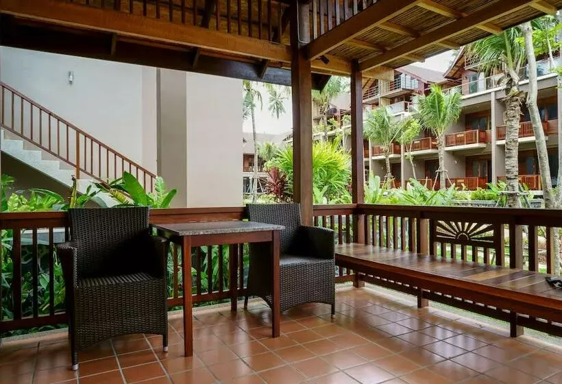 Hotelli Khanom Cabana Beach Resort