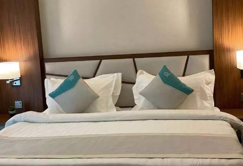 ホテル Remaz Suites