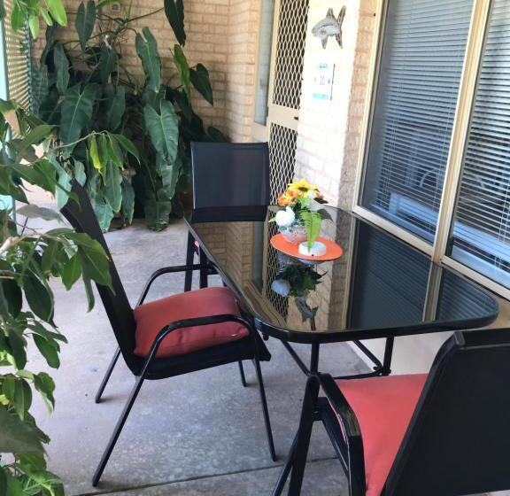 酒店 Shark Bay Seafront Apartments