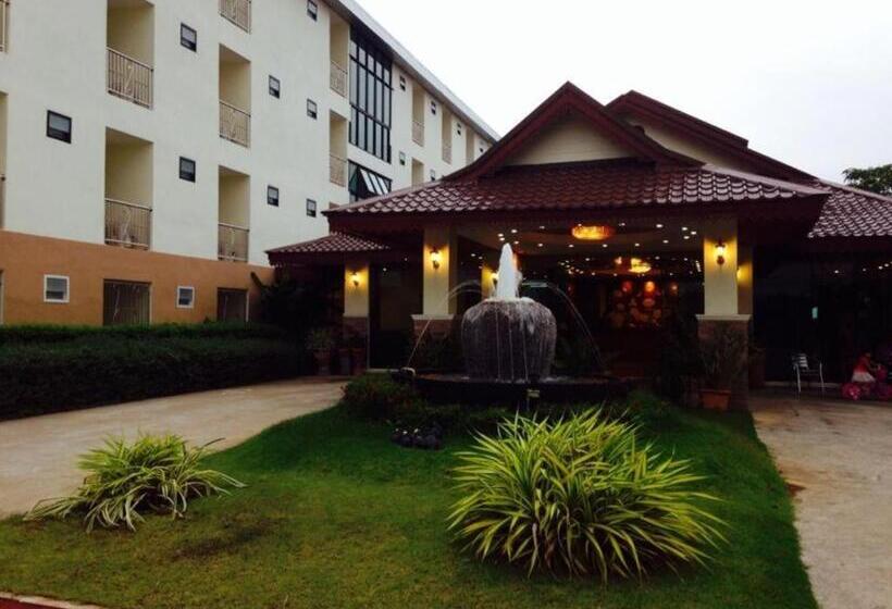 בית מלון כפרי Sirimathani