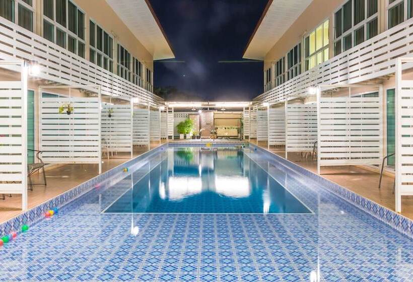 호텔 Villa Pool Lay Resort Pattaya