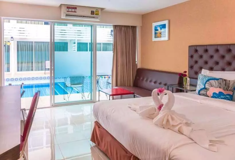 ホテル Villa Pool Lay Resort Pattaya