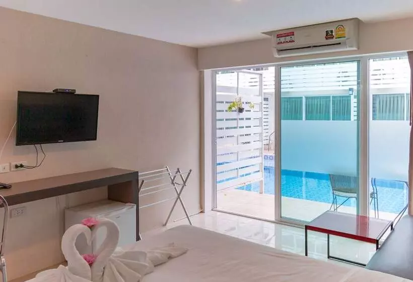 ホテル Villa Pool Lay Resort Pattaya