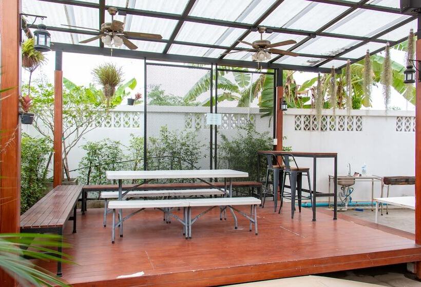 호텔 Villa Pool Lay Resort Pattaya