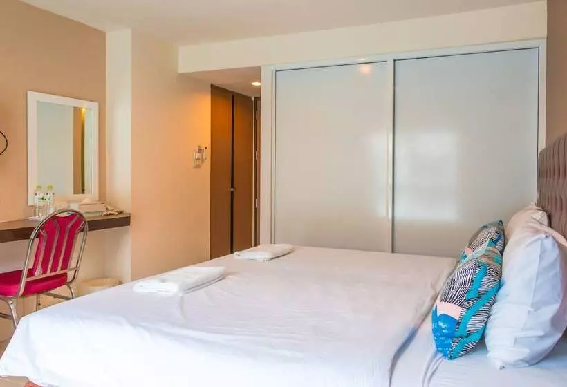 ホテル Villa Pool Lay Resort Pattaya