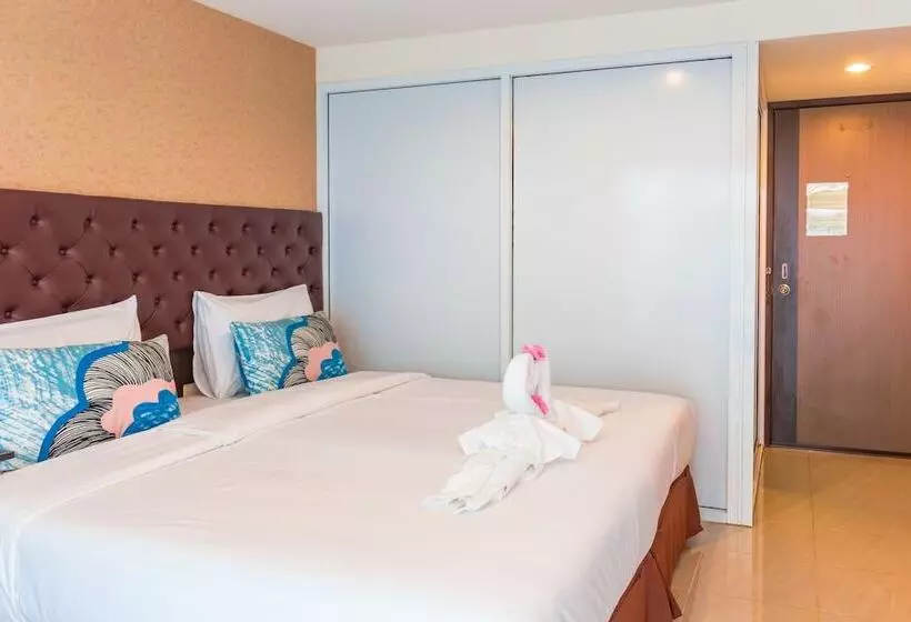 ホテル Villa Pool Lay Resort Pattaya
