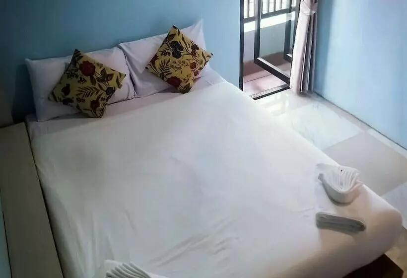 The Guest Hotel Hostel