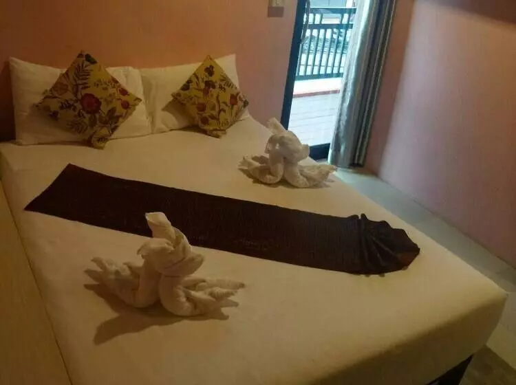 The Guest Hotel Hostel
