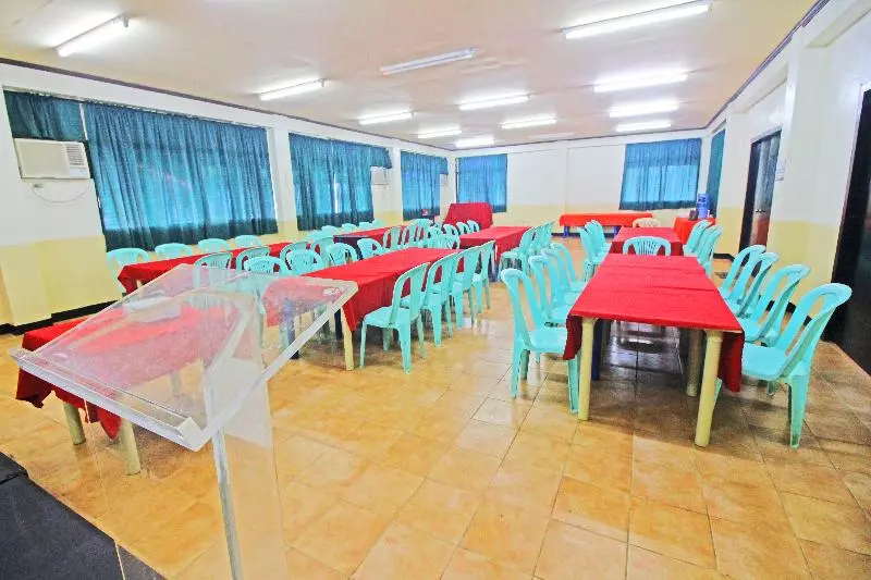 Caliraya Resort Club