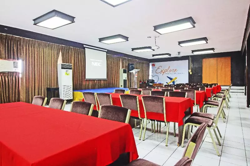 Caliraya Resort Club