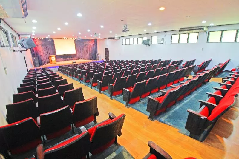 Caliraya Resort Club