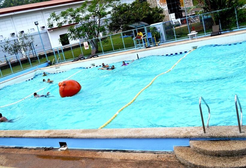 Caliraya Resort Club