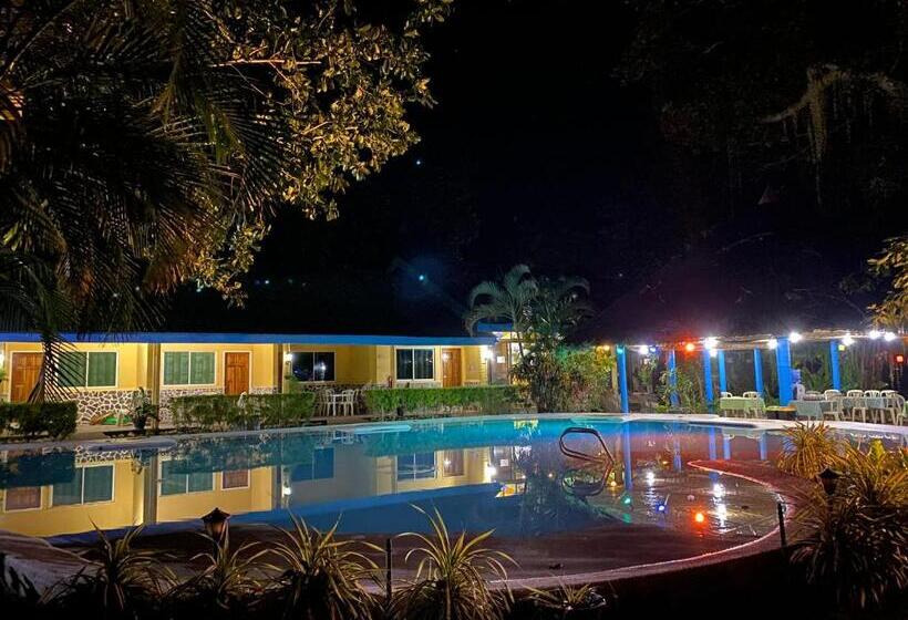 Отель Camiguin Island Golden Sunset Beach Club