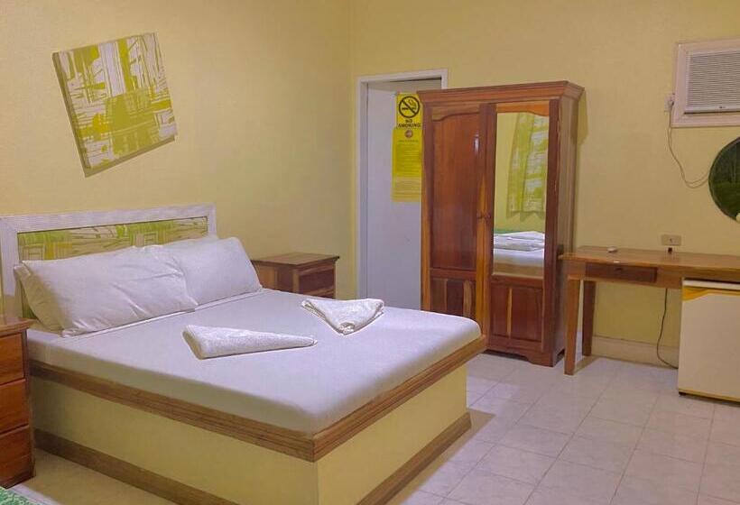 Отель Camiguin Island Golden Sunset Beach Club