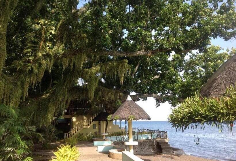 Отель Camiguin Island Golden Sunset Beach Club