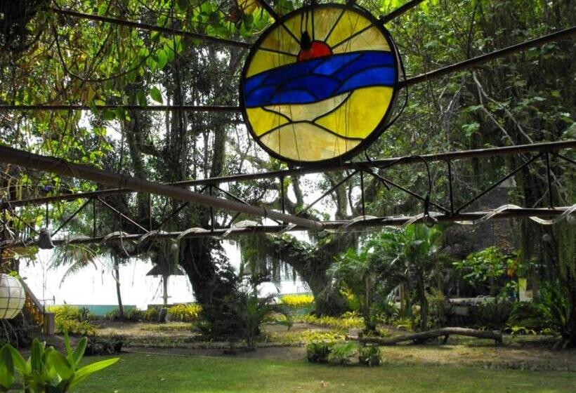 Отель Camiguin Island Golden Sunset Beach Club