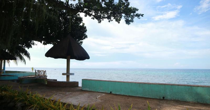 Отель Camiguin Island Golden Sunset Beach Club