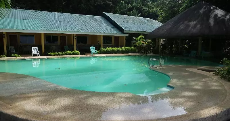 هتل Camiguin Island Golden Sunset Beach Club