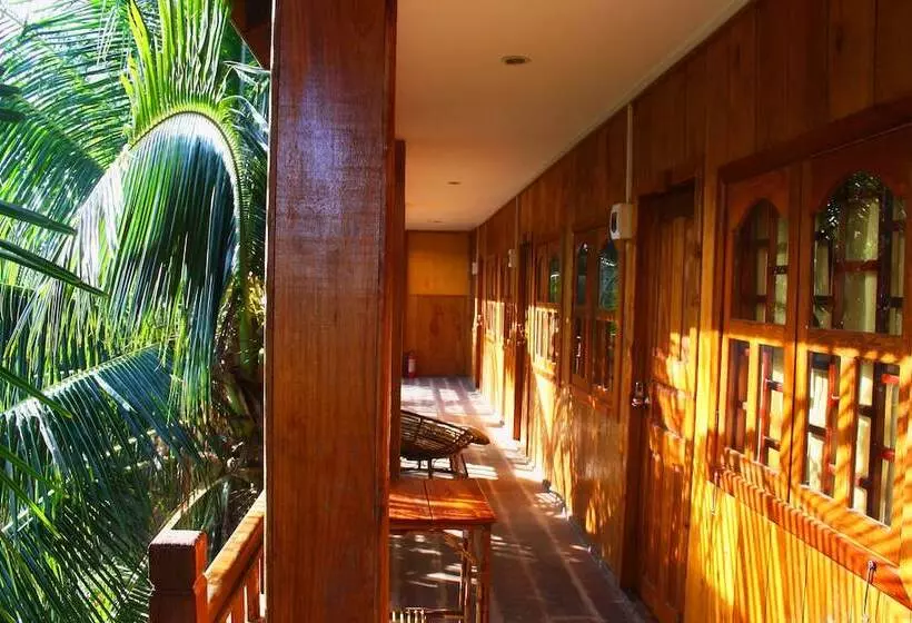 Hotelli Coco Boutique Resort   Hostel