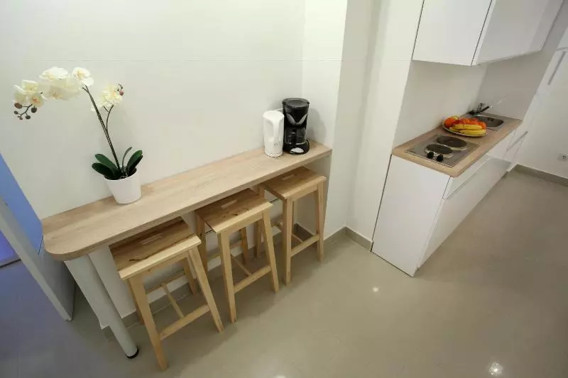 هتل Dfive Apartments Bathory