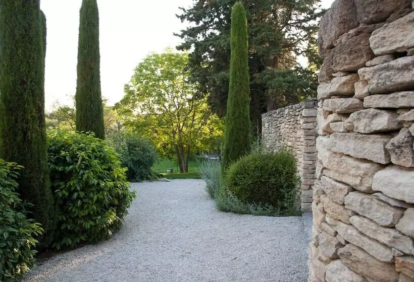 ホテル Domaine Les Martins   Gordes
