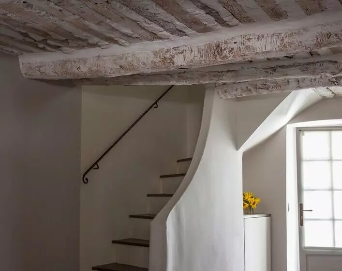 ホテル Domaine Les Martins   Gordes