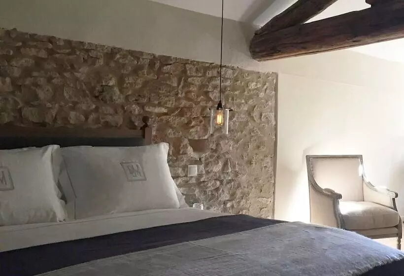 ホテル Domaine Les Martins   Gordes