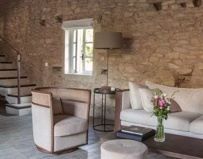 ホテル Domaine Les Martins   Gordes