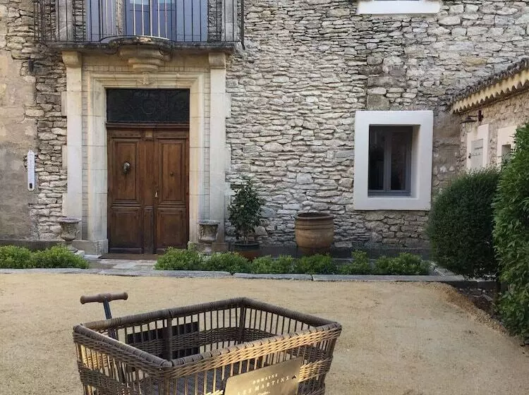 ホテル Domaine Les Martins   Gordes