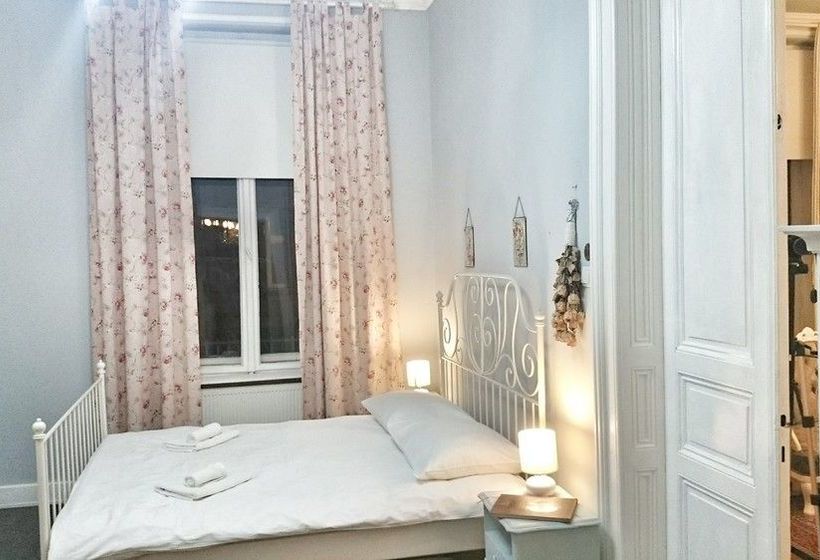 ホテル Donos Apartments